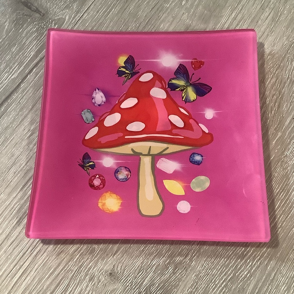 Lisa Bayer pink mushroom trinket tray